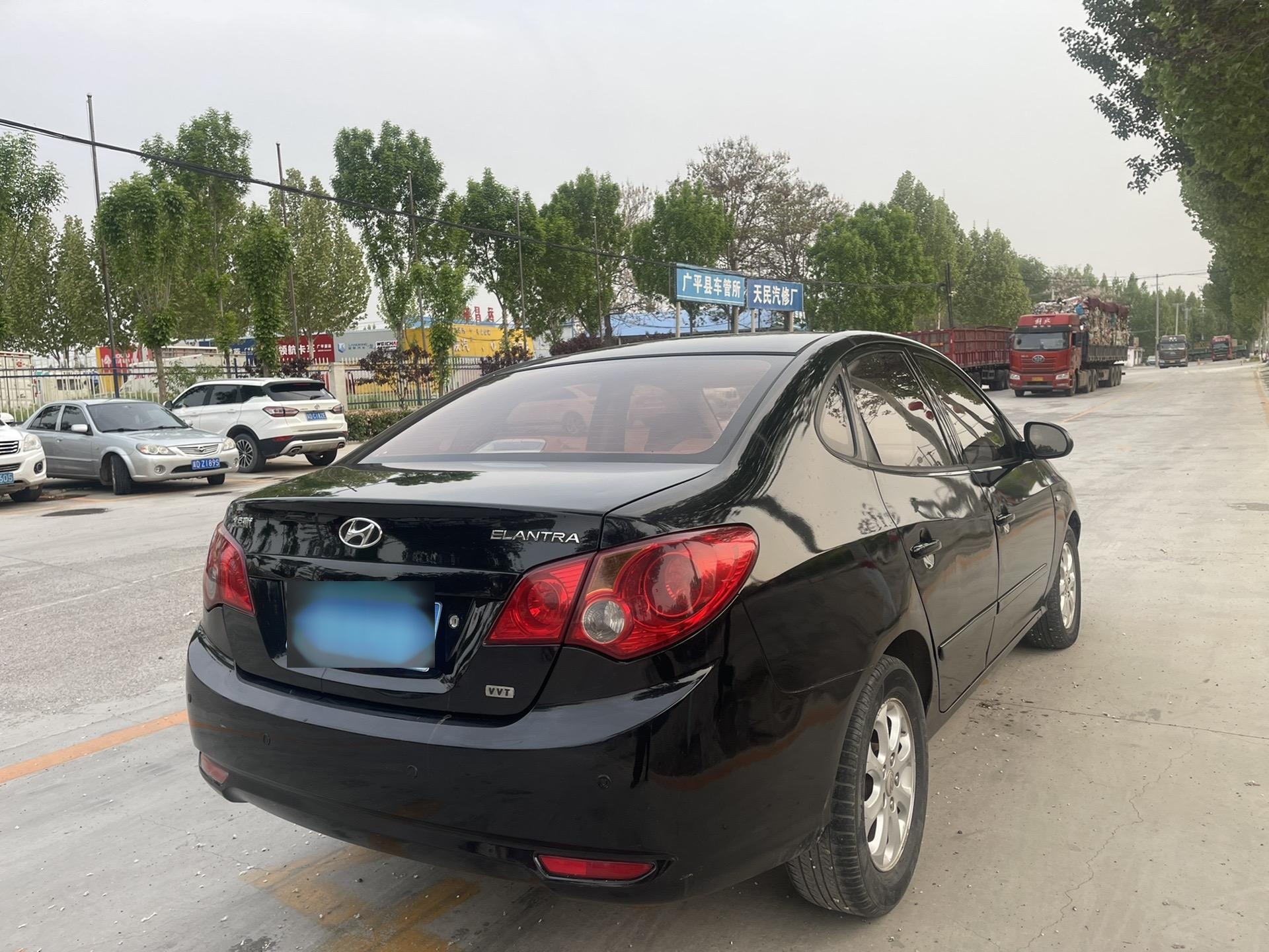 2011年现代悦动手动1.