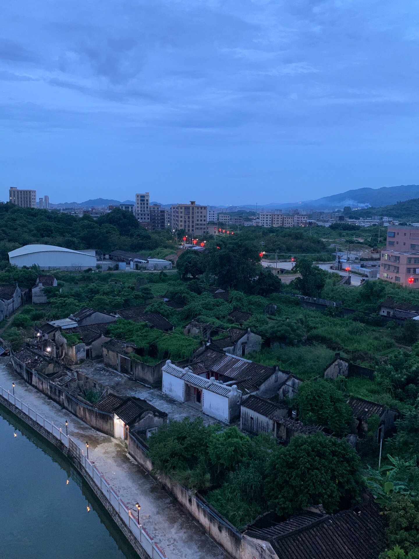 普宁下架山镇长坛村