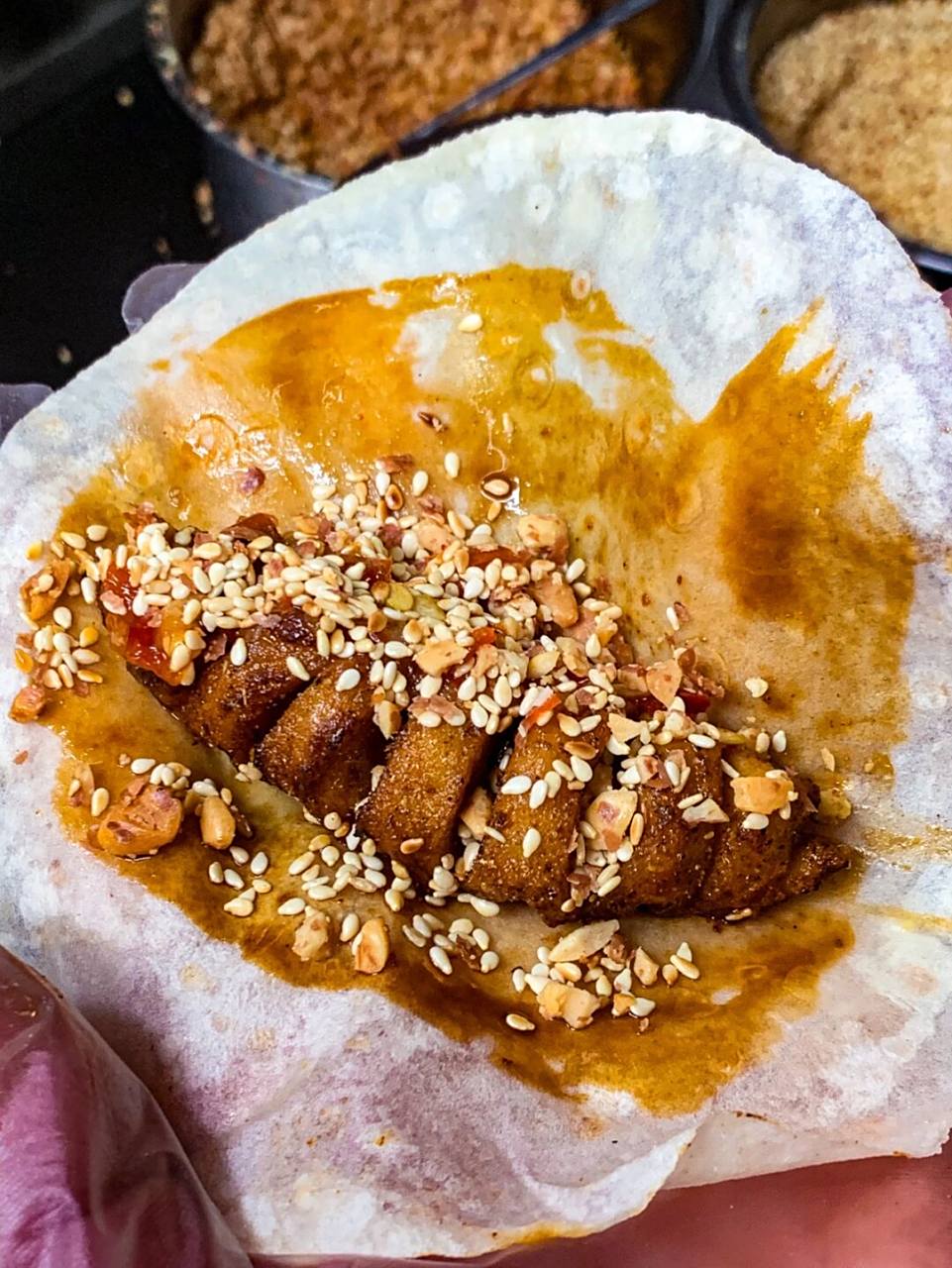 — 📍地点:盐城农民街 🏠店名:煎饼卷面筋 — 煎饼卷面筋 💰3/