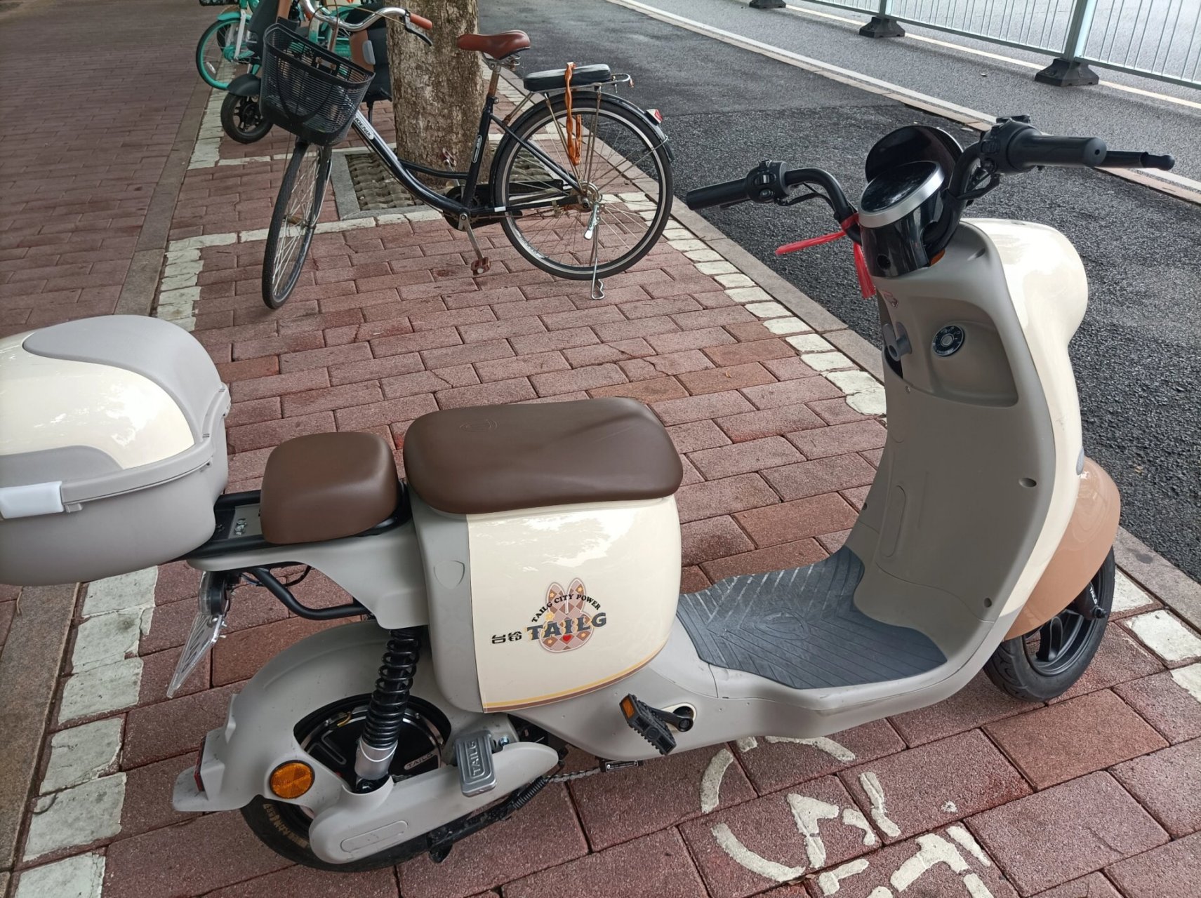 台铃萌苏电动车   二十多岁,全款购入一台电动车,未来可期 骑了一个多