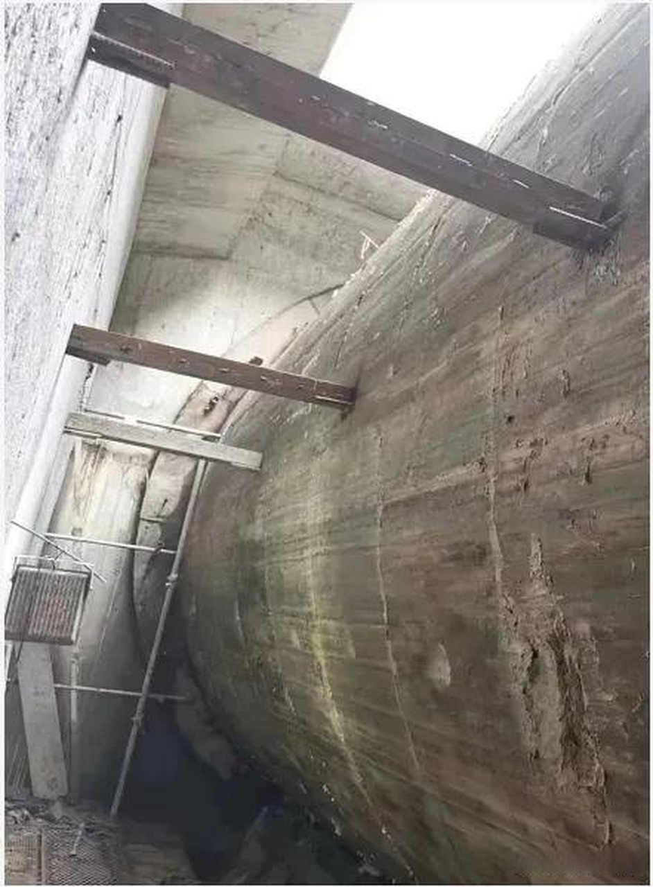 7月1日,南京地铁5号线ta06标云南路站~山西路站区间右线盾构洞门封堵