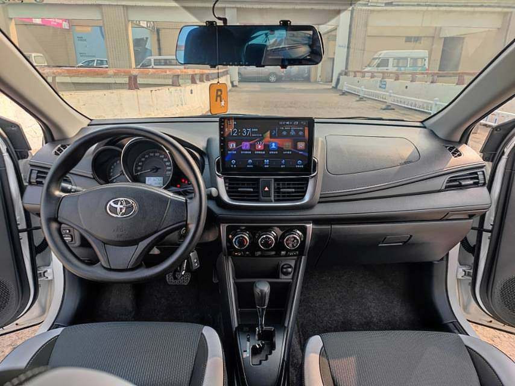 丰田 雅力士 2021款 yaris l 致炫 1.