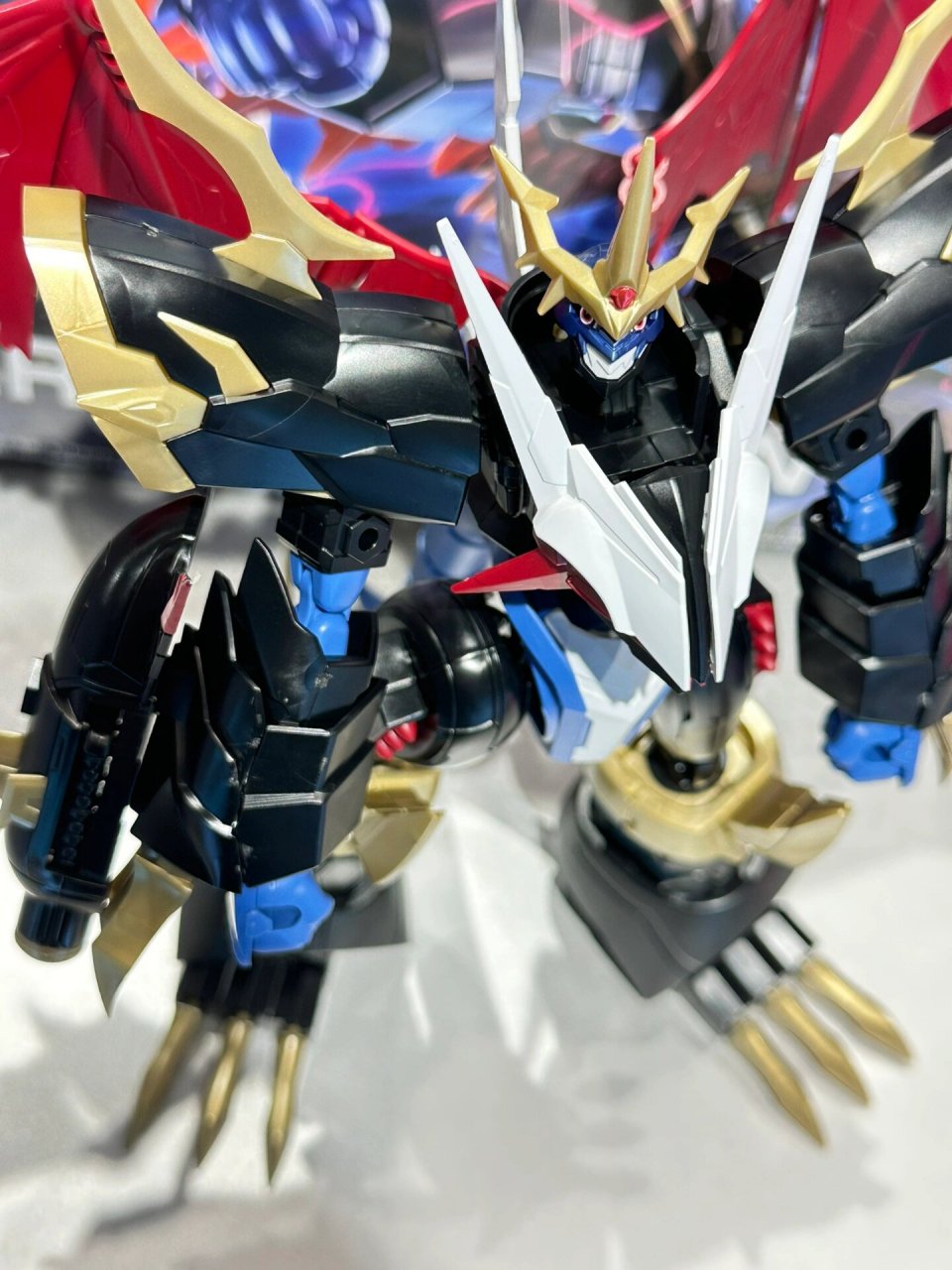 v仔兽ex和飞虫兽合体进化到机甲龙兽后再究极体进化的帝皇龙甲兽 想想