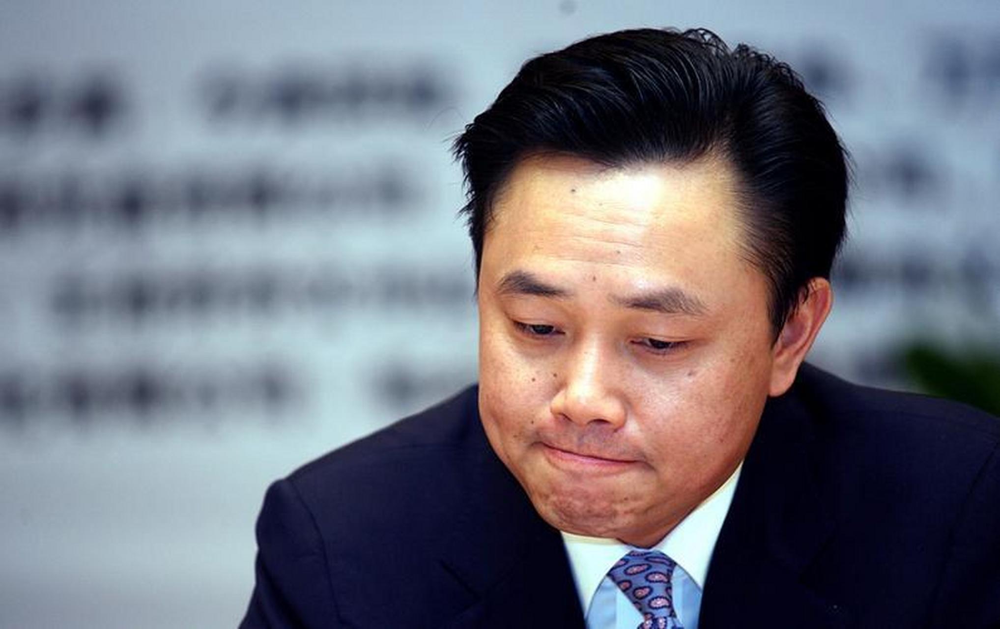 不甘心跑路的黄光裕 杀了个"回马枪" 国美电器创始人黄光裕重新创业