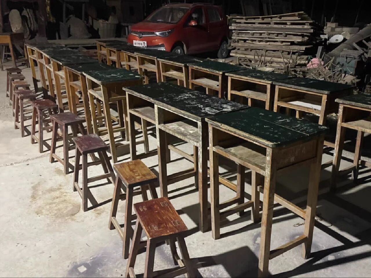 80年代学生课桌