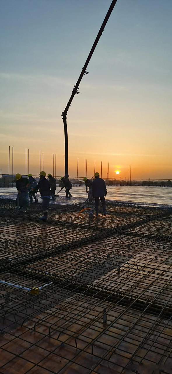 我想,我努力过,晚上真的很饿很累很冷,但是有比