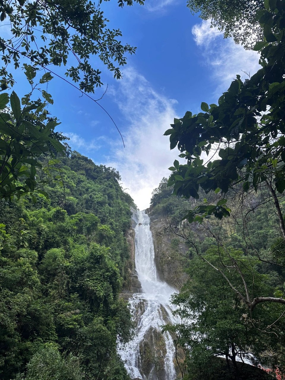 岑溪市白霜涧  雨后更惊艳,趁没收费前多去几次拍一些作品,导航可以