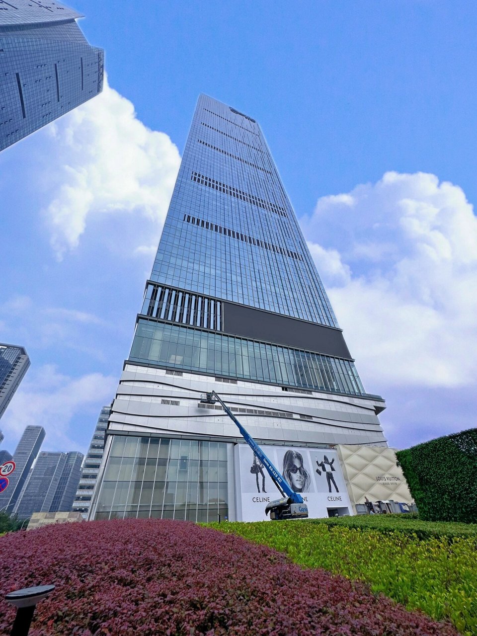 南京国金中心一层商业规划 南京第二家lv坐落于新鸿基ifc国金中心