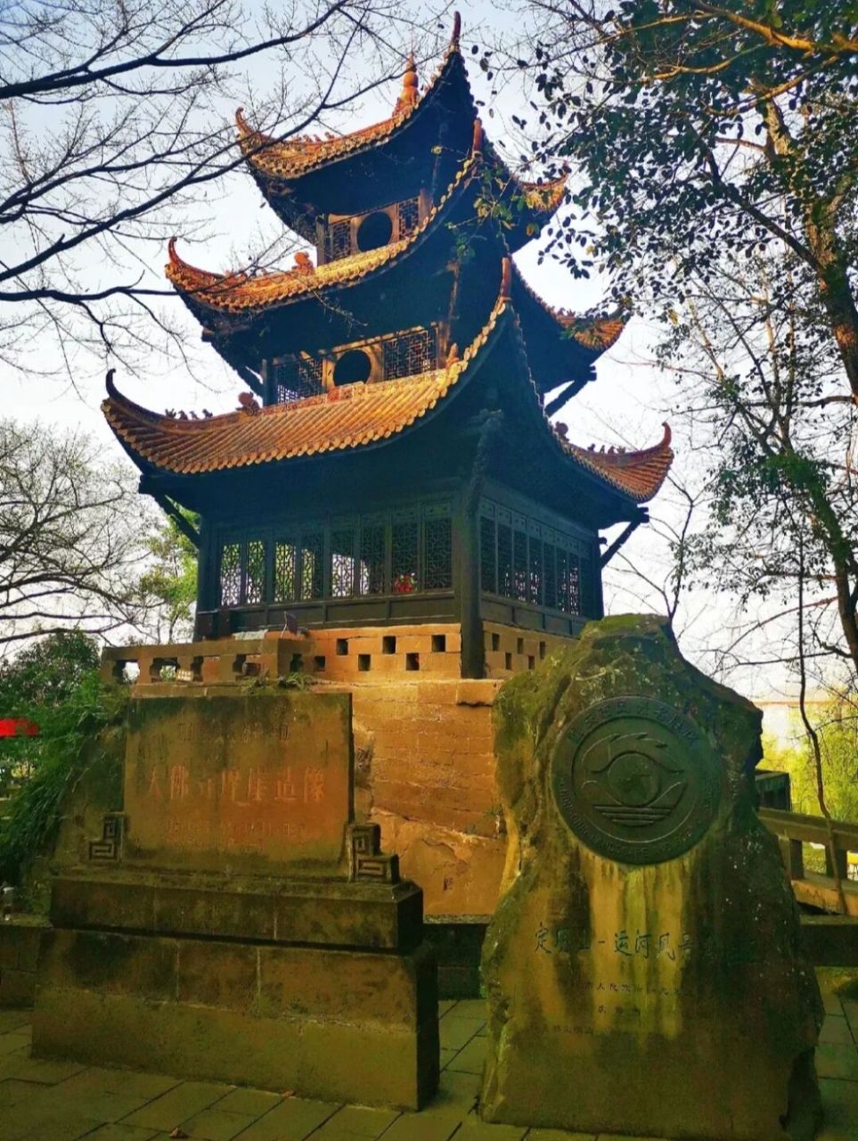 潼南大佛寺|最早使用全琉璃顶的古建筑 潼南大佛寺在全国可能名不见