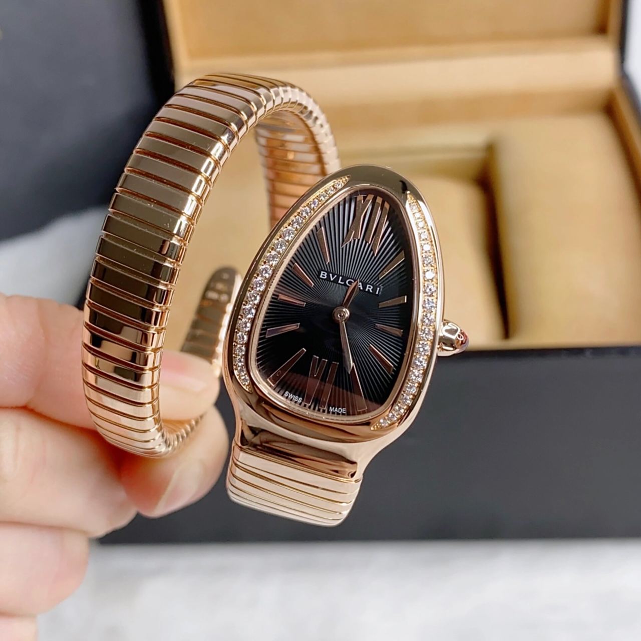 重量级宝格丽蛇头手表 6015系列:宝格丽serpenti系列 6015