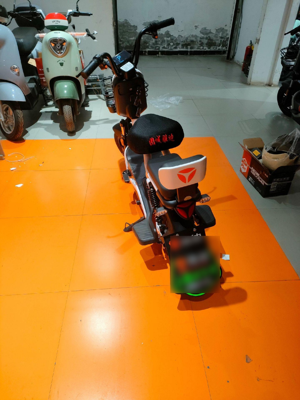 雅迪速迅4.0,72v20a电瓶,动力大里程远,欢迎选购,我在团城雅迪等你