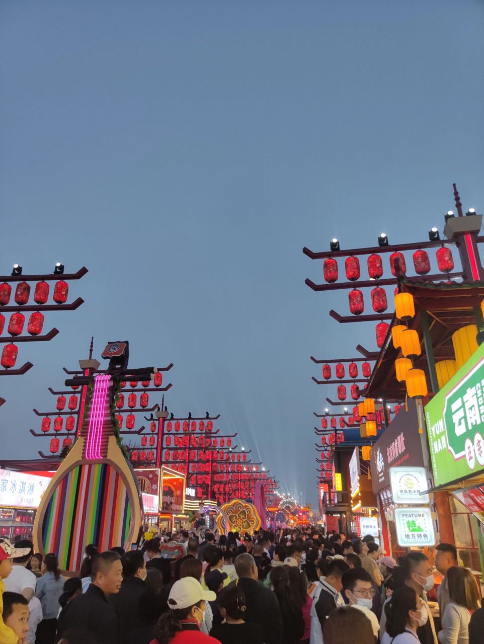 梅河口旅游攻略推荐 景区方面: 【海龙湖】 是一个人工湖,被誉为东北"