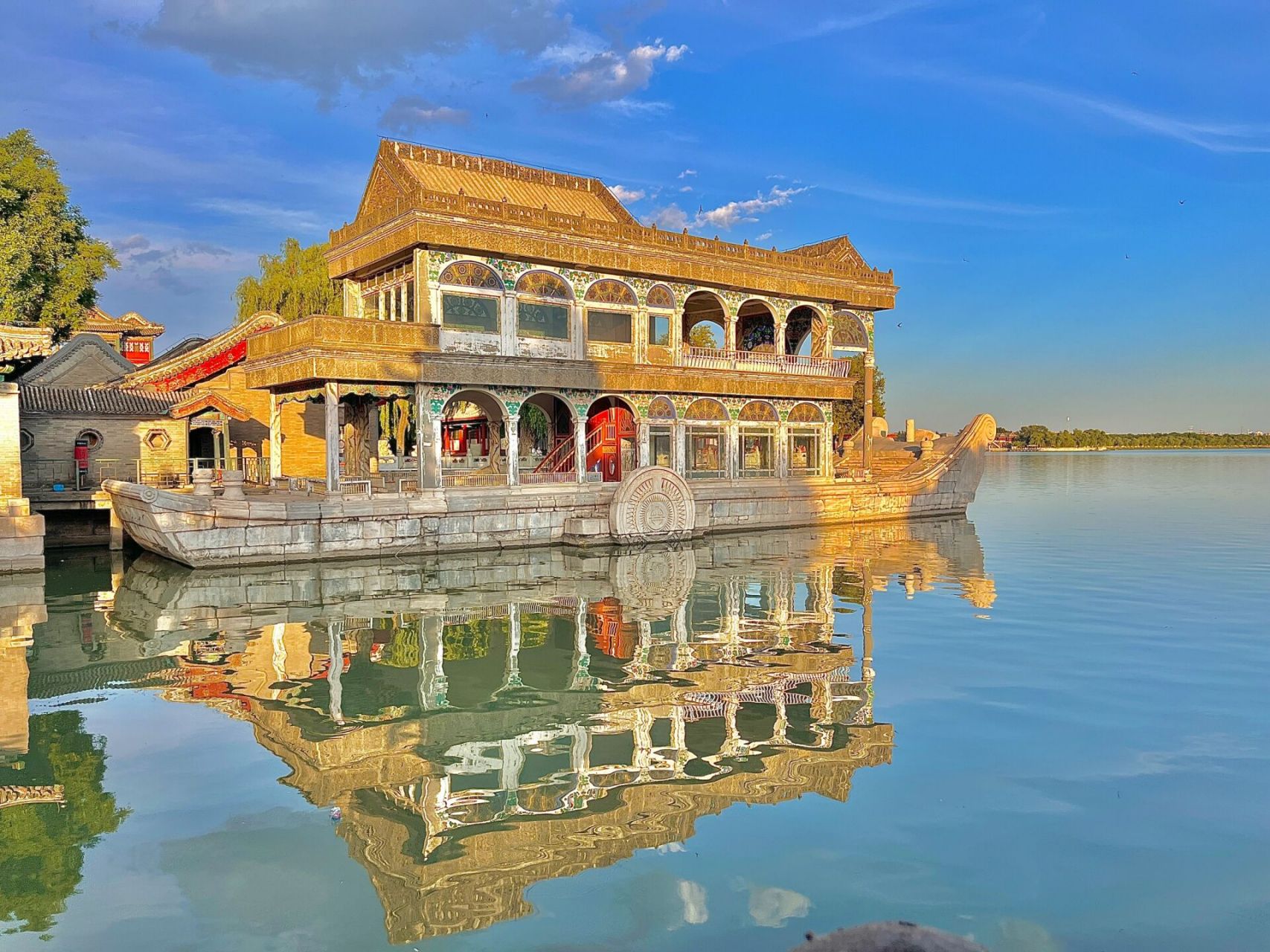 颐和园石舫 请大家看看我拍的石舫