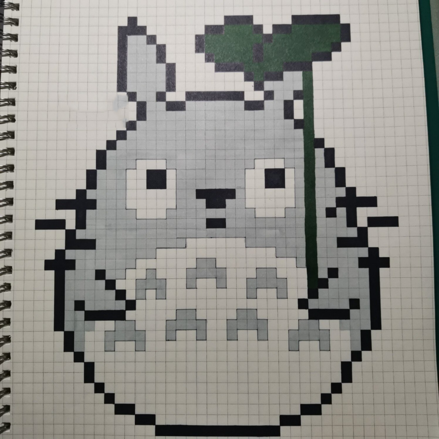 像素画 龙猫. 临摹非原创 a4网格本 5mm格子 42×36