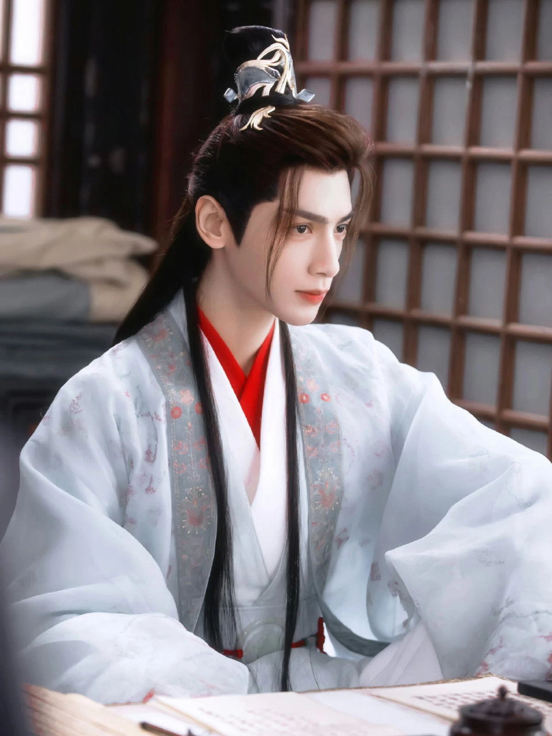 罗云熙古风壁纸