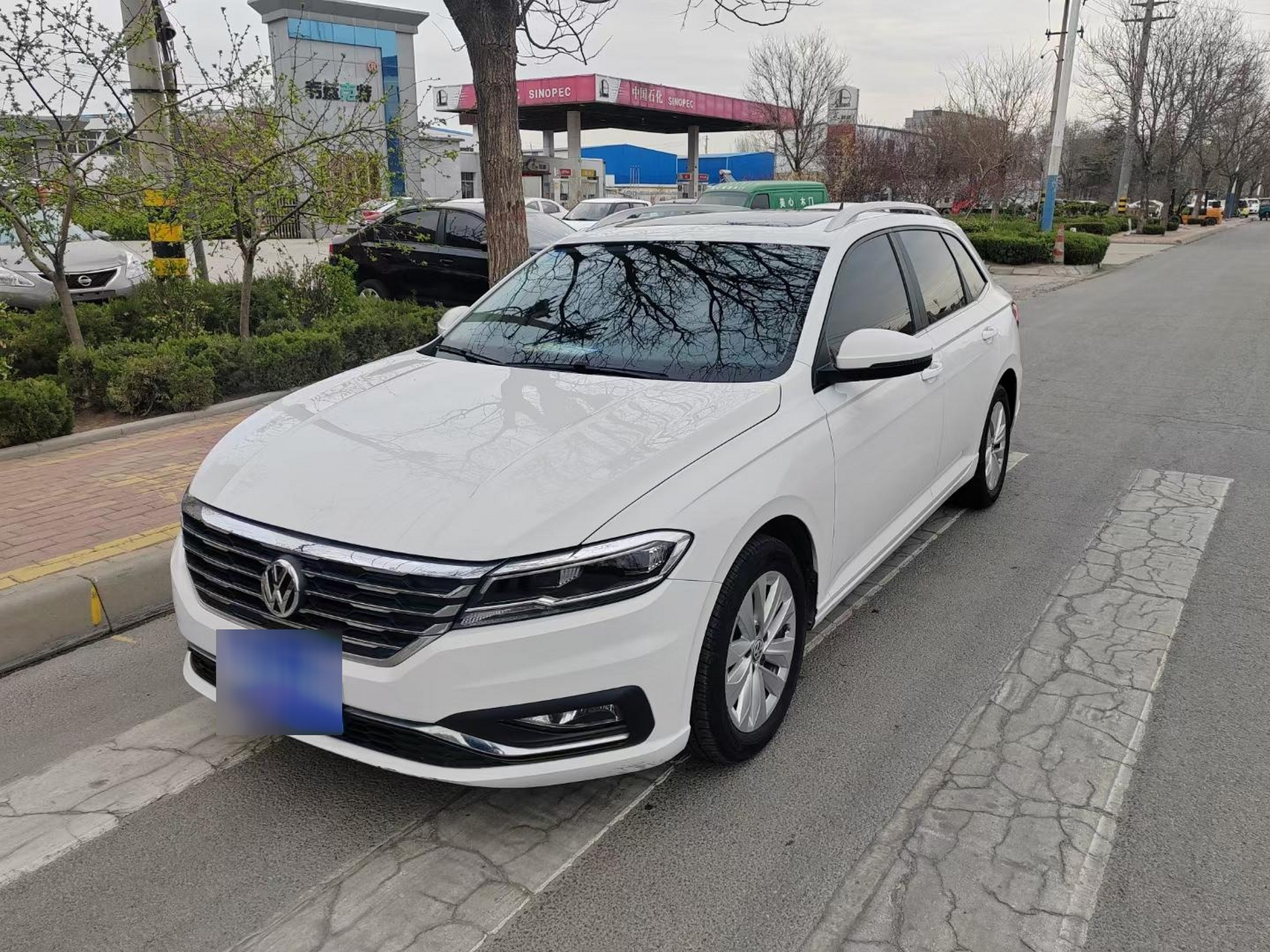 19年两箱大众朗行,自动挡,跑了4万公里,全车原版原漆