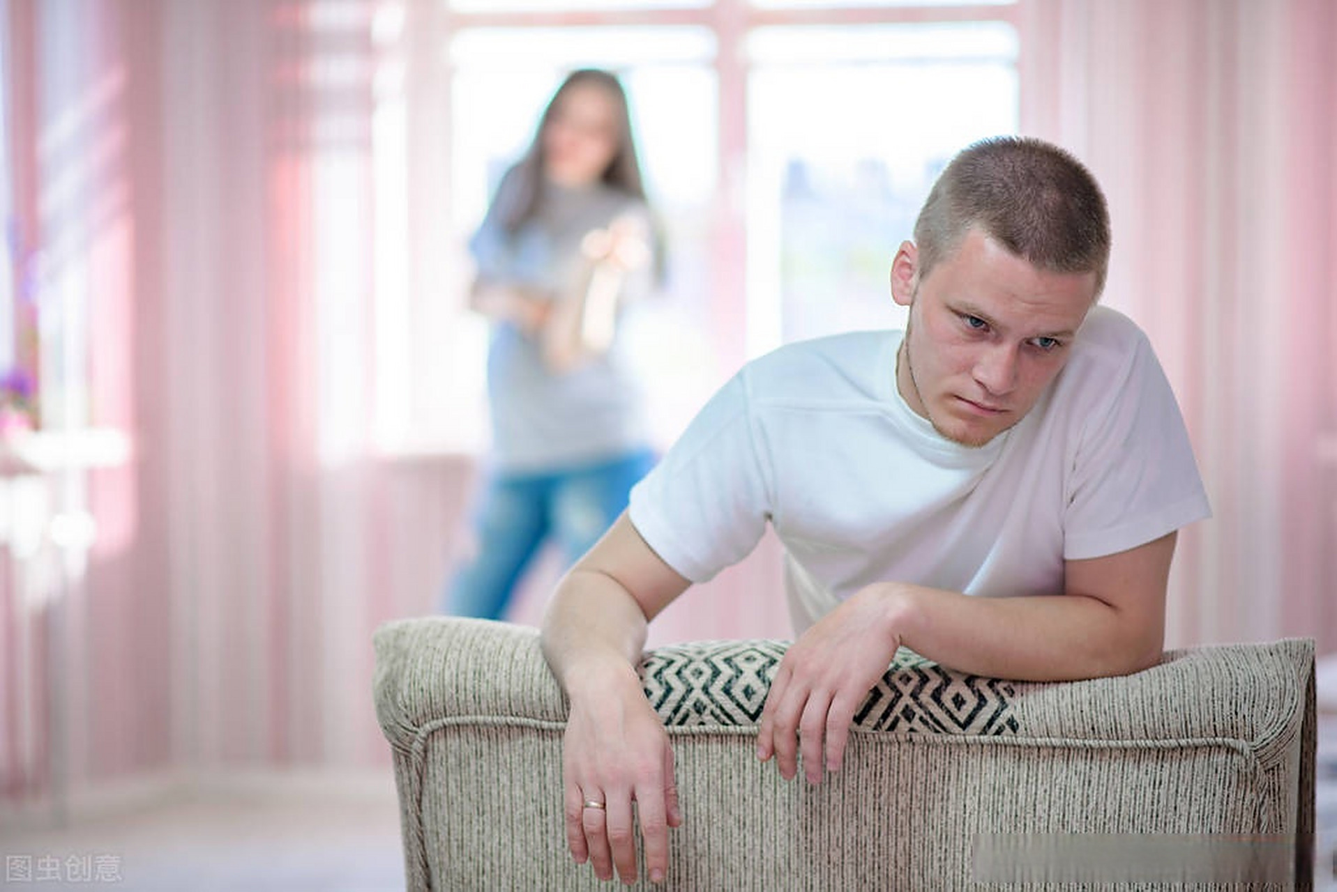 刚才说到京液浅黄色是禁欲时间太长导致的,已经形成的京液在体内停留