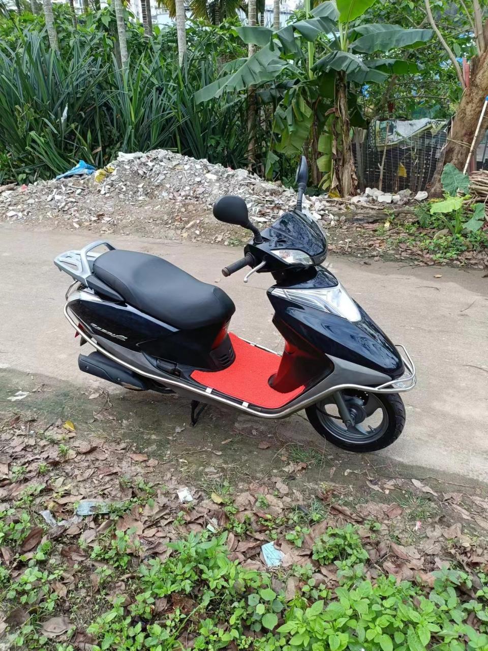 五羊本田睿御六代电喷110cc