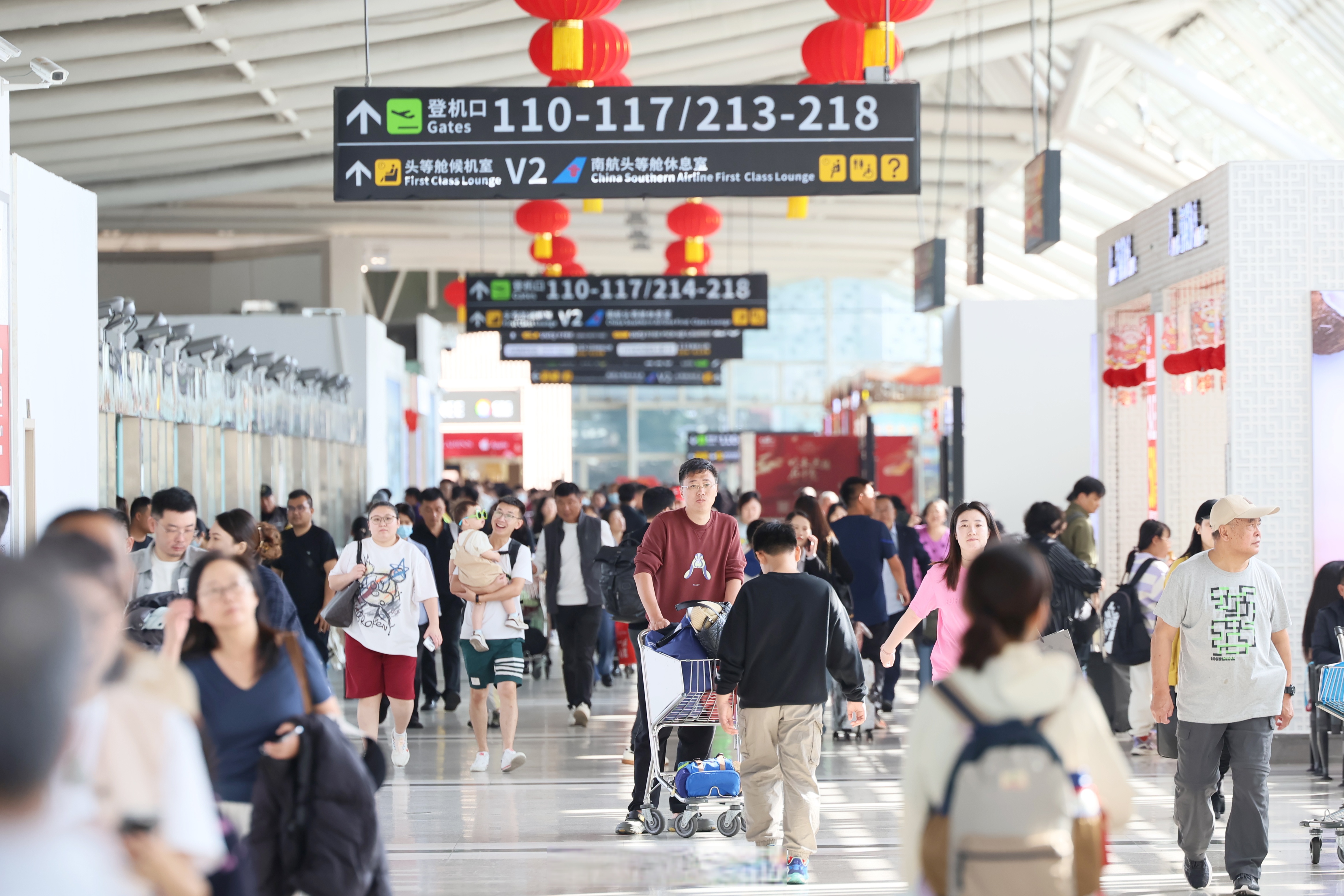 三亚凤凰机场天气今日情况