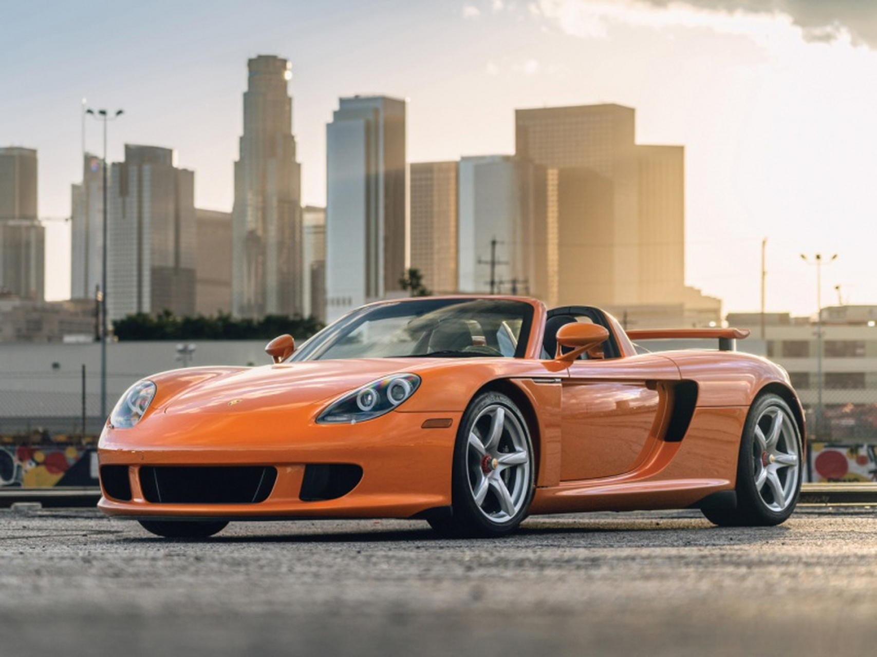 近日,保时捷在美国召回了489辆carrera gt 车型.