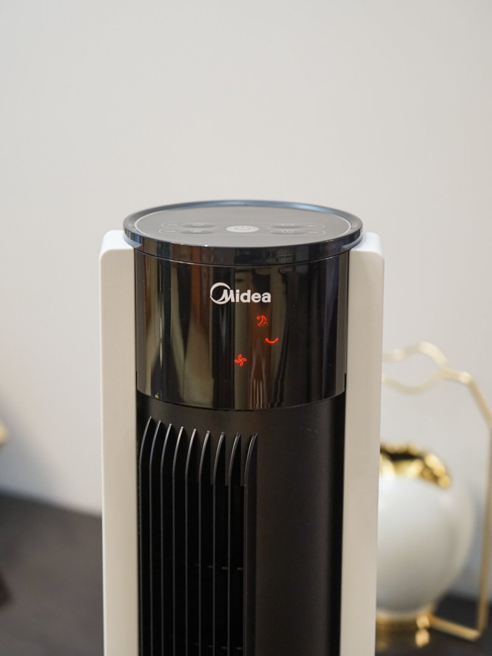 又挖到的夏天宝藏,美的电风扇无叶落地塔扇款强烈安利给大家.