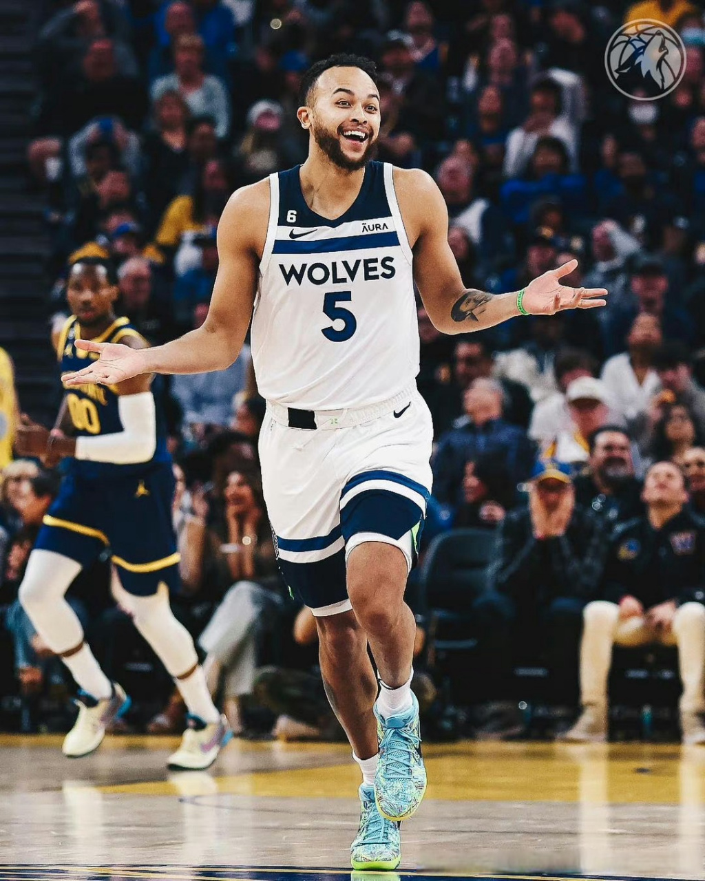 在湖人森林狼的附加赛前,大锤安德森接受采访时回应了中国男篮归化:他