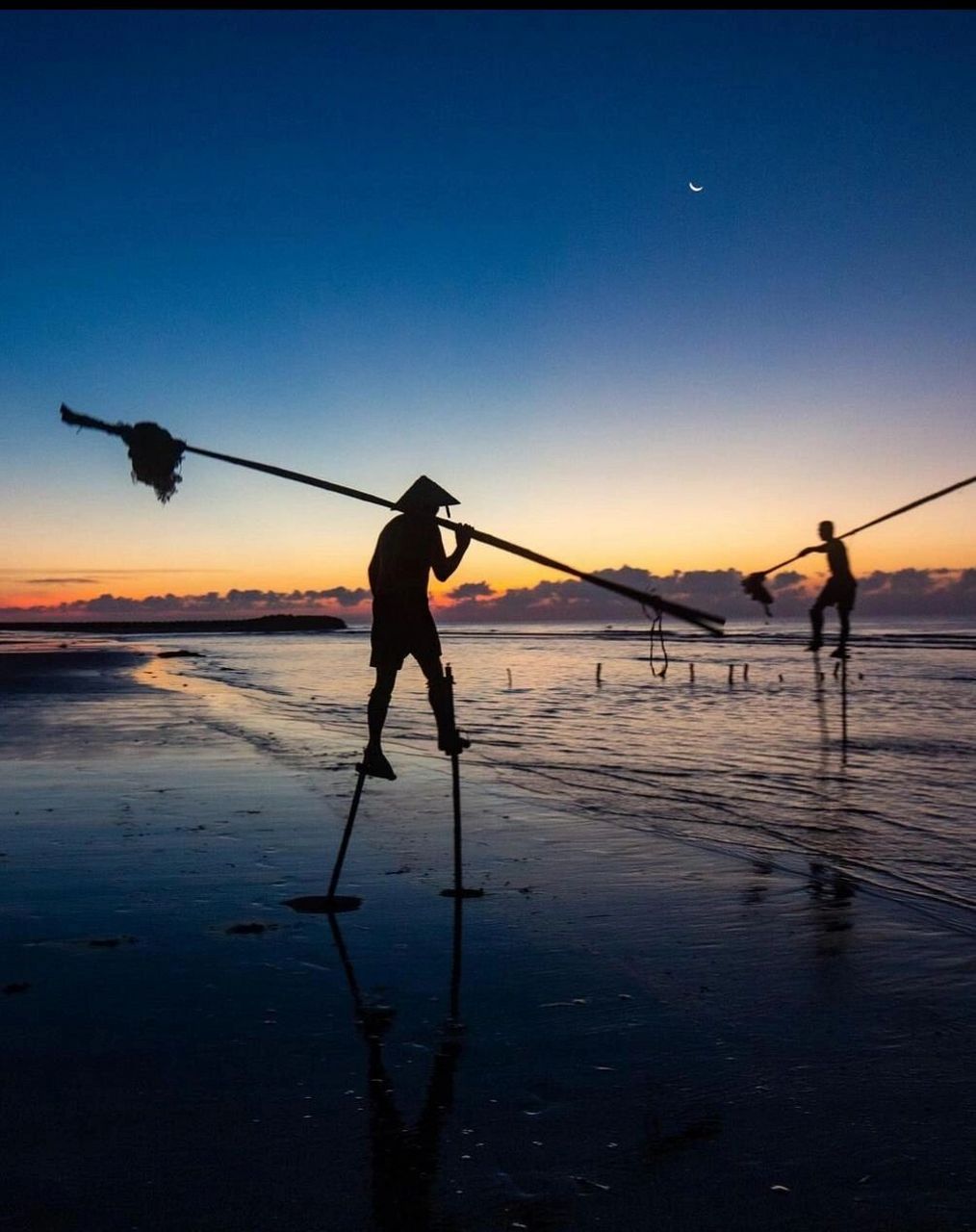 第366166期|渔网中的生活 一张张交织起来的渔网就是渔民朴实的