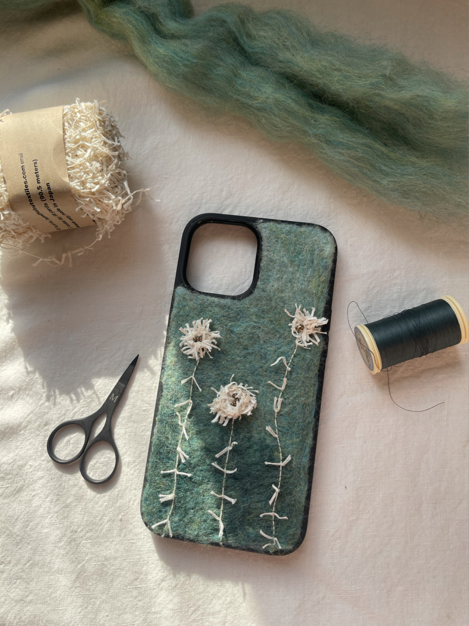 设计日常|原创手工面料改造羊毛毡手机壳 第一次尝试将羊毛毡做在手机