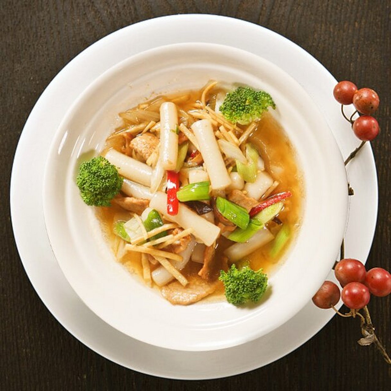 江西省特产 - 弋阳年糕 弋阳年糕又称弋阳团子,大禾年糕,大禾米粿,是