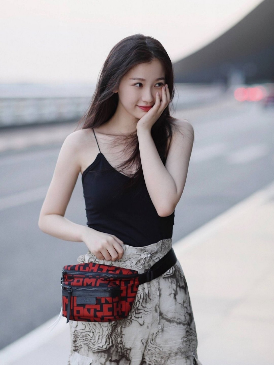 品牌企业类简介的公式是什么样? 3. 内容类账号简介写什么? 4.