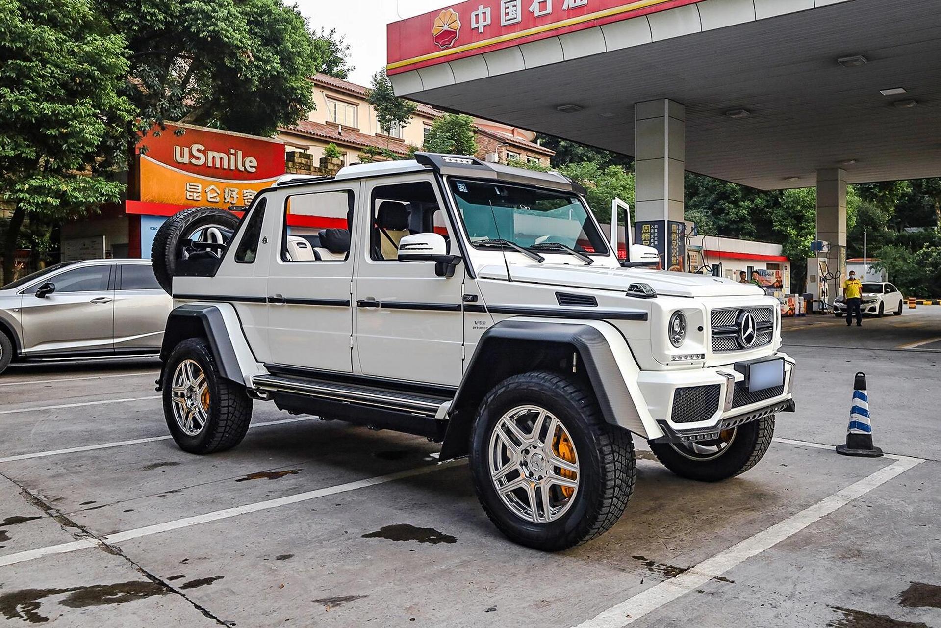 限量99辆的奔驰迈巴赫g650 landaulet 奔驰g级车的终极形式,全球限量