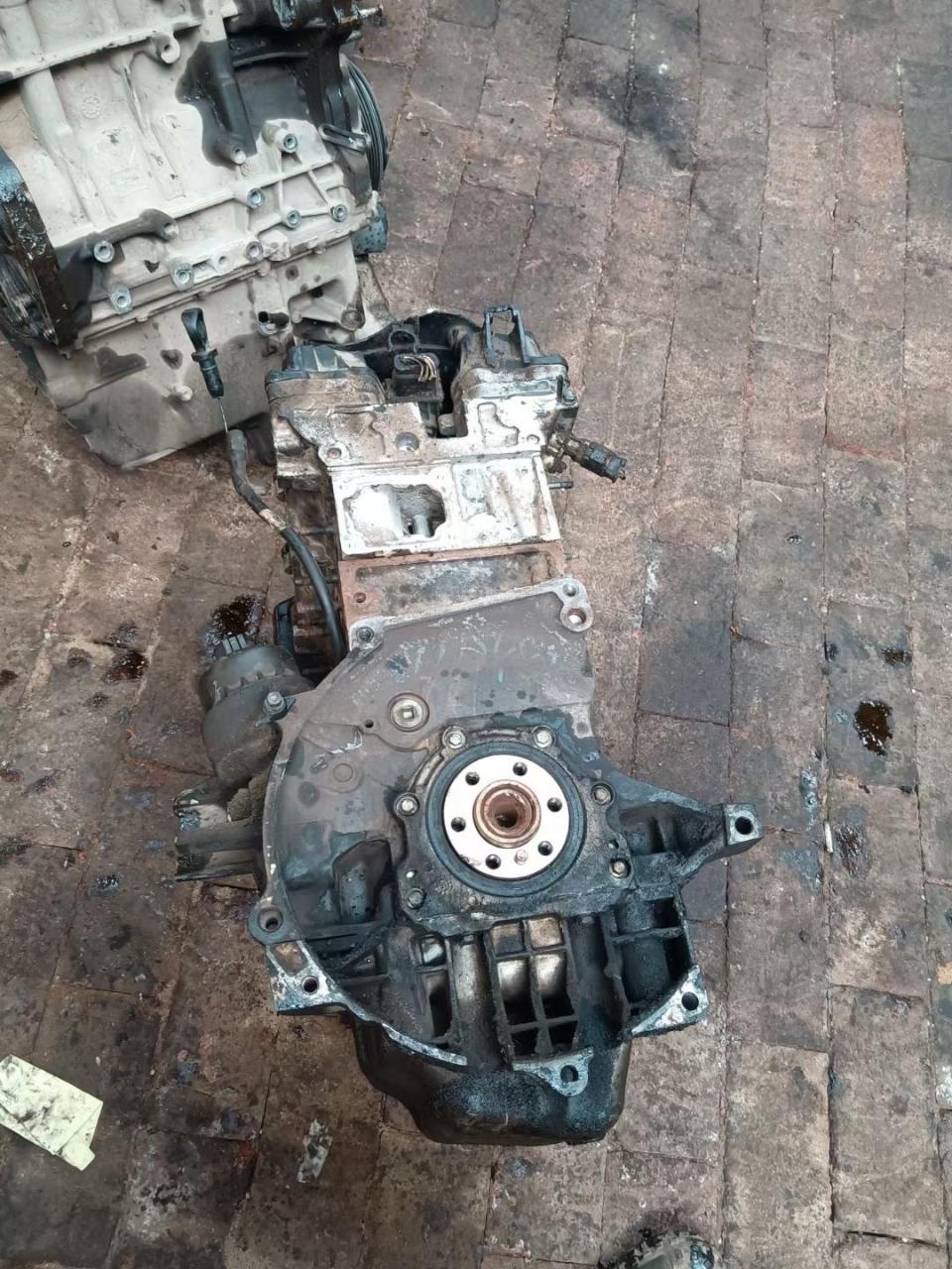 雪铁龙nfp单vvt原版纯拆发动机