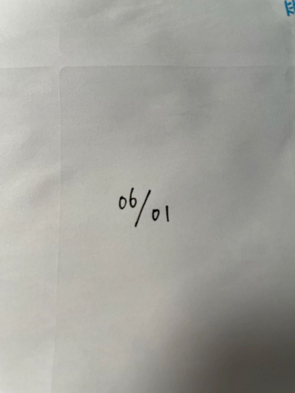 带斜杠的日期怎么写 我记得从小都是图二这么写 可是知乎日历的写法让