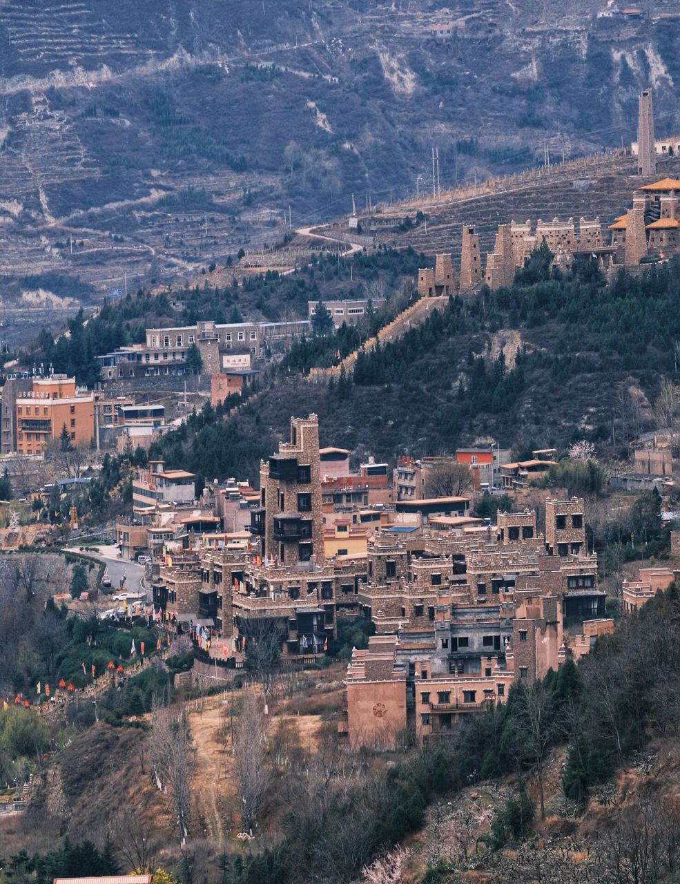 坪头羌寨|羌族聚居地|茂县|四川 坪头羌寨是茂县较为富裕的村寨之一