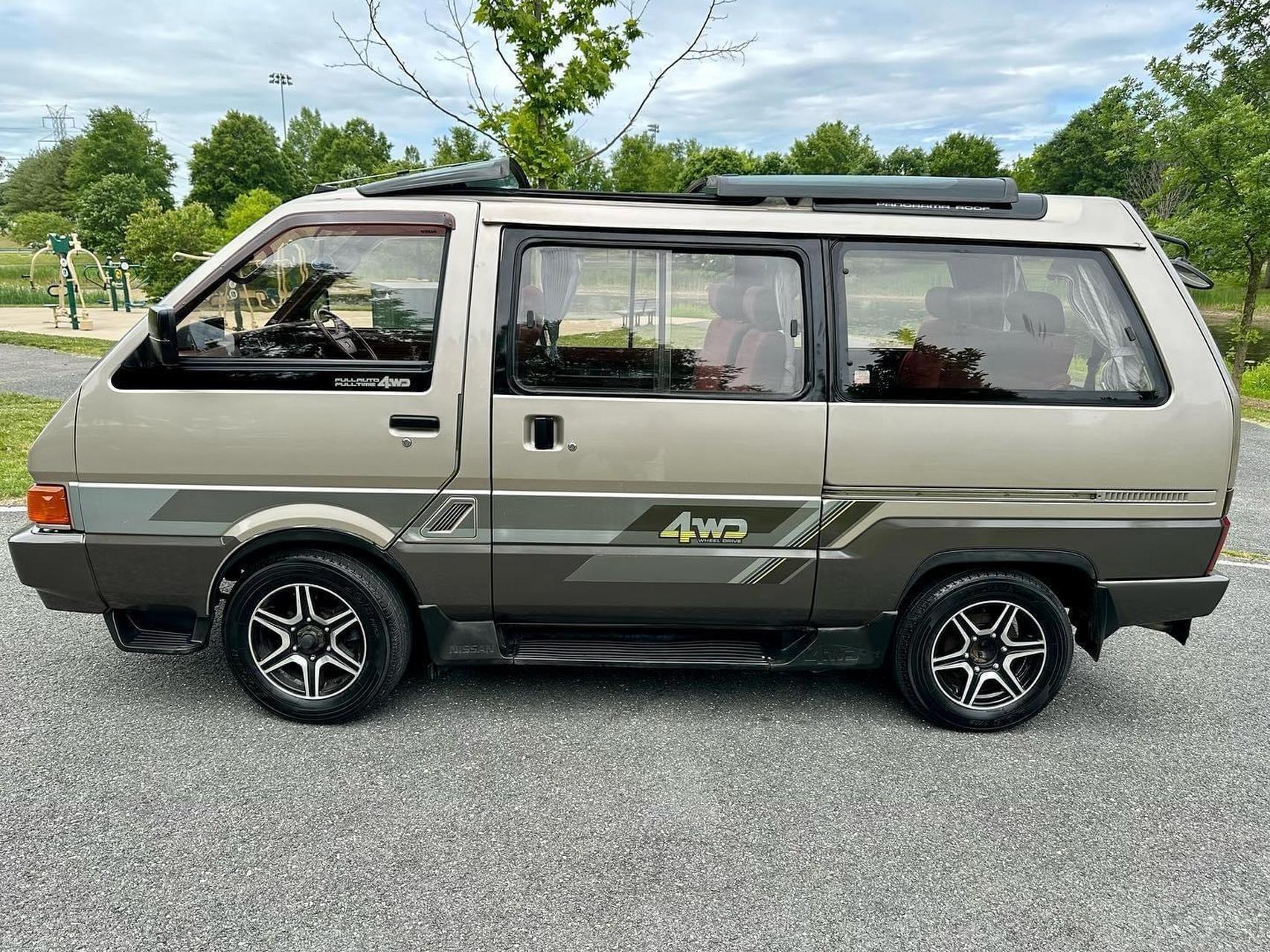 日产巴宁vanette largo super saloon四驱 日产巴宁 mpv商务车经典车