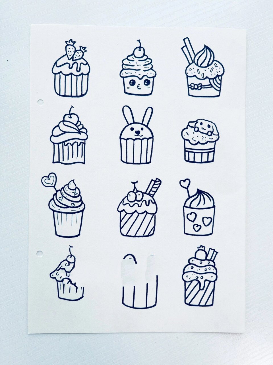 纸杯蛋糕的简易画法图片