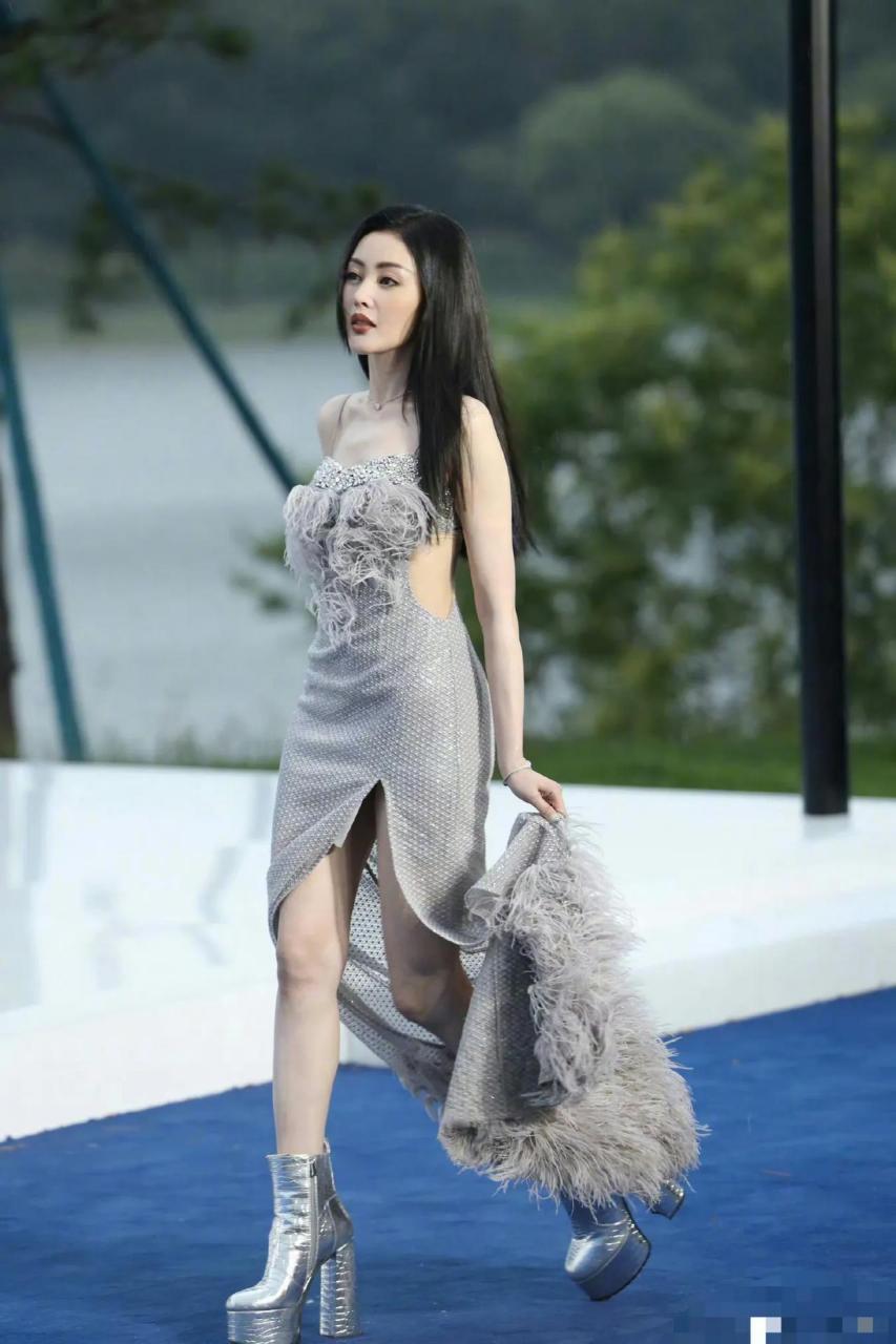 张天爱的恨天高,这谁能驾驭的了啊?