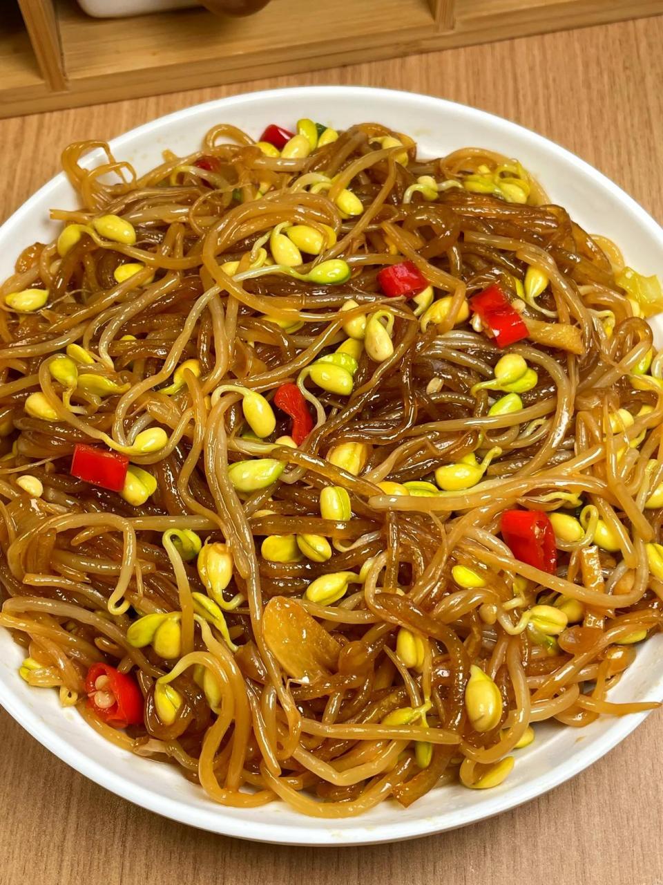 豆芽炒粉丝!简单美味!你吃过吗? 强烈推荐大家试试!