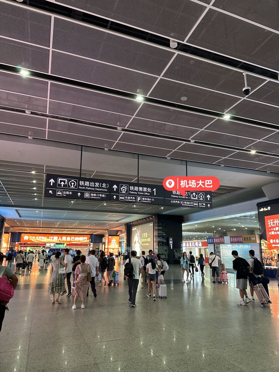 南昌西站到昌北机场保姆级路线五分钟内到达 动车到达南昌西后,机场