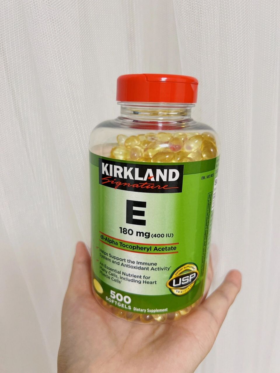 维生素e又称生育酚,是一种脂溶性维生素.