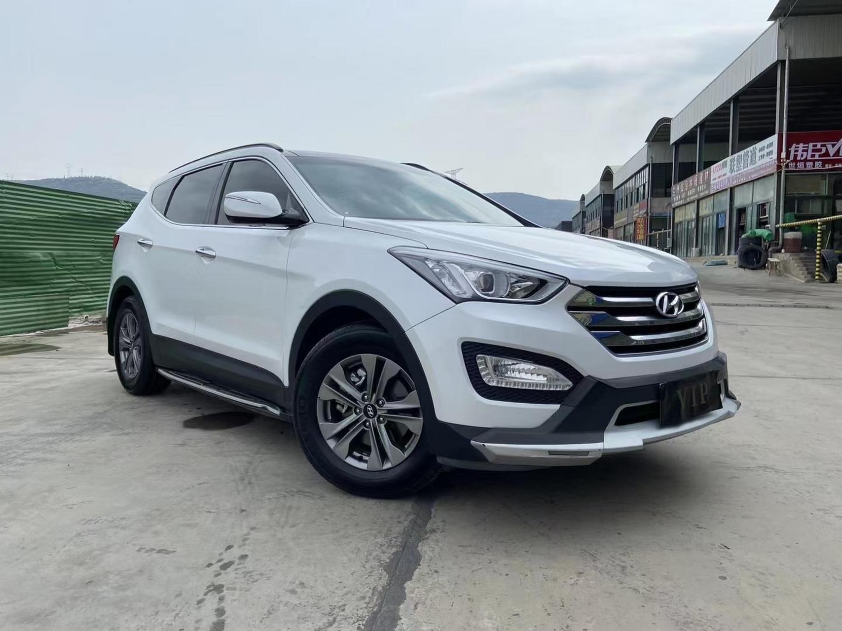 最新到店15年现代胜达 2.