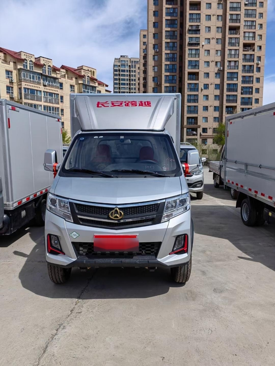 长安跨越王x3plus厢货,东安1.6发动机,3.3*x1.