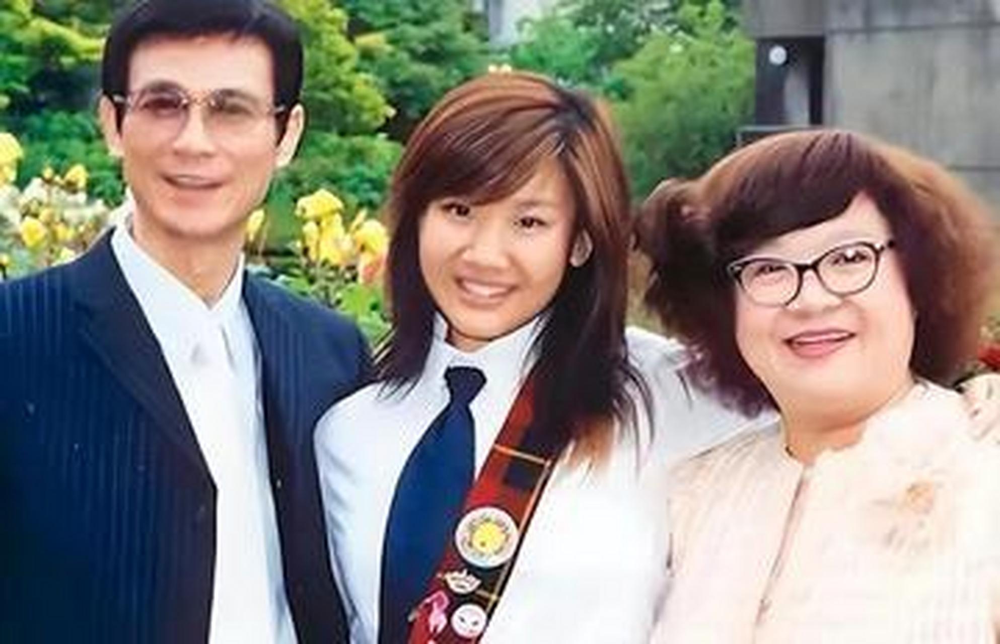 2008年,沈殿霞留下遗嘱:"女儿35岁后才能继承她的遗产6000万,在那之前