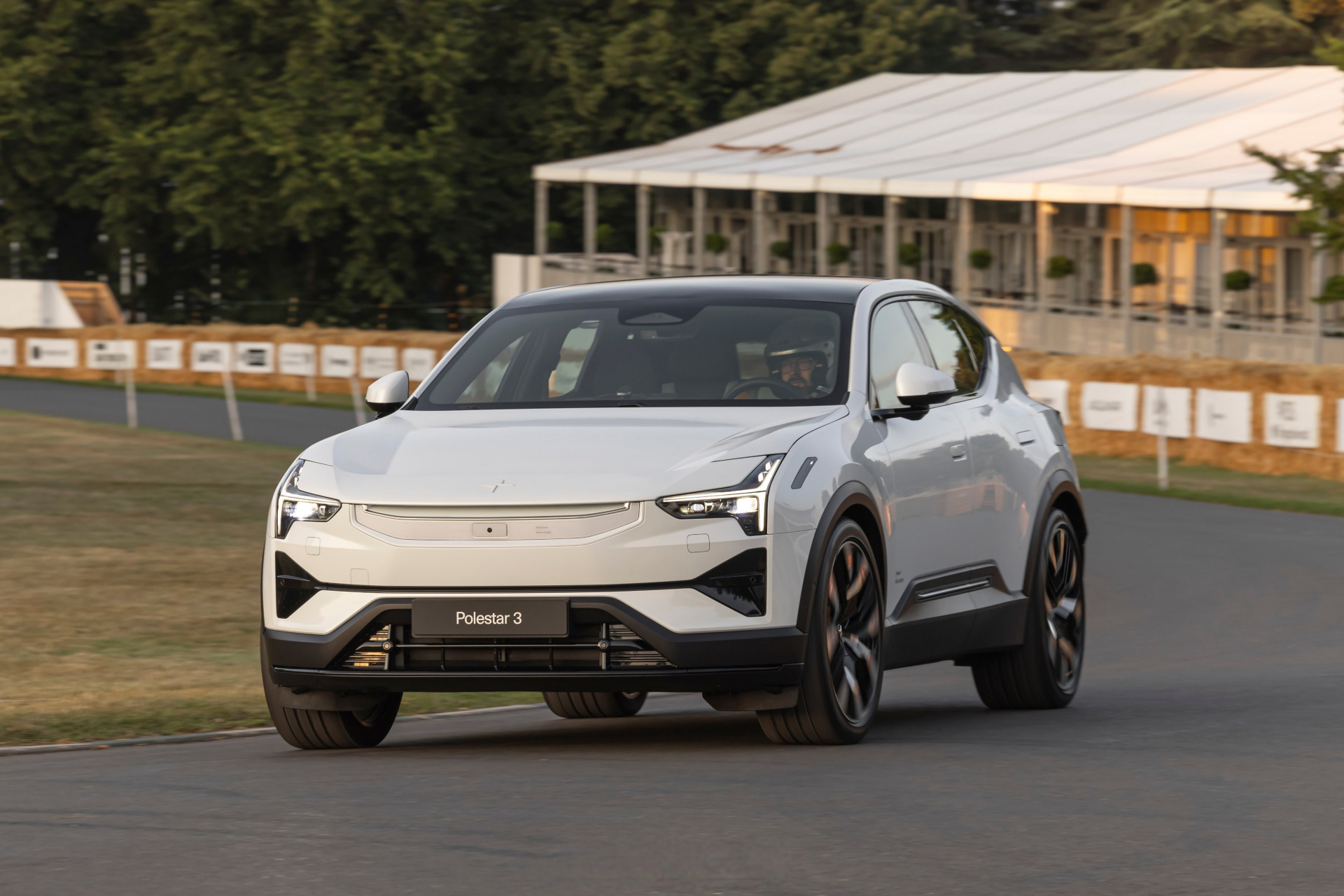 极星首款电动 suv polestar 3