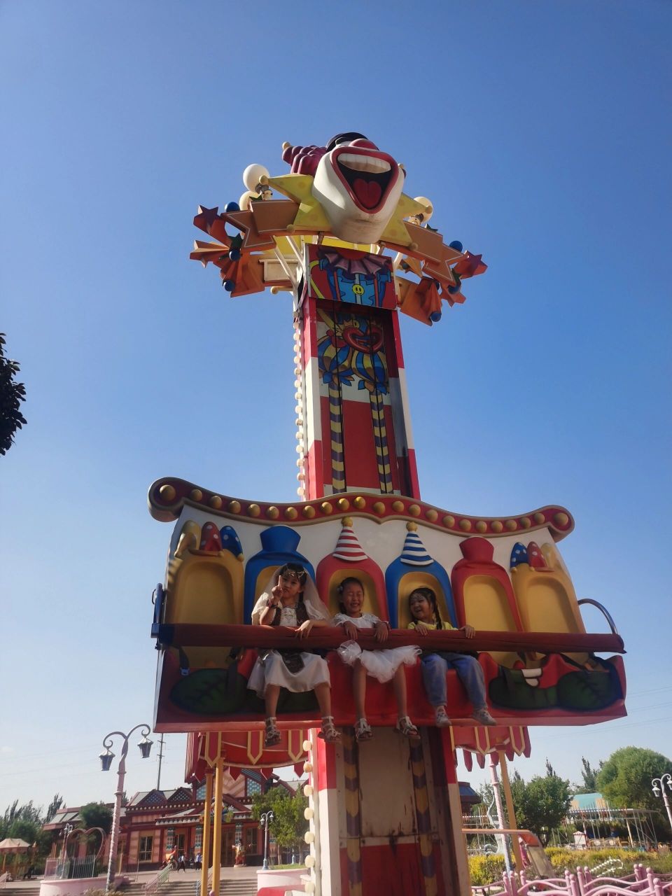 嘉峪关方特,不用排队的快乐 在四川自贡方特经历过一个项目要排两个