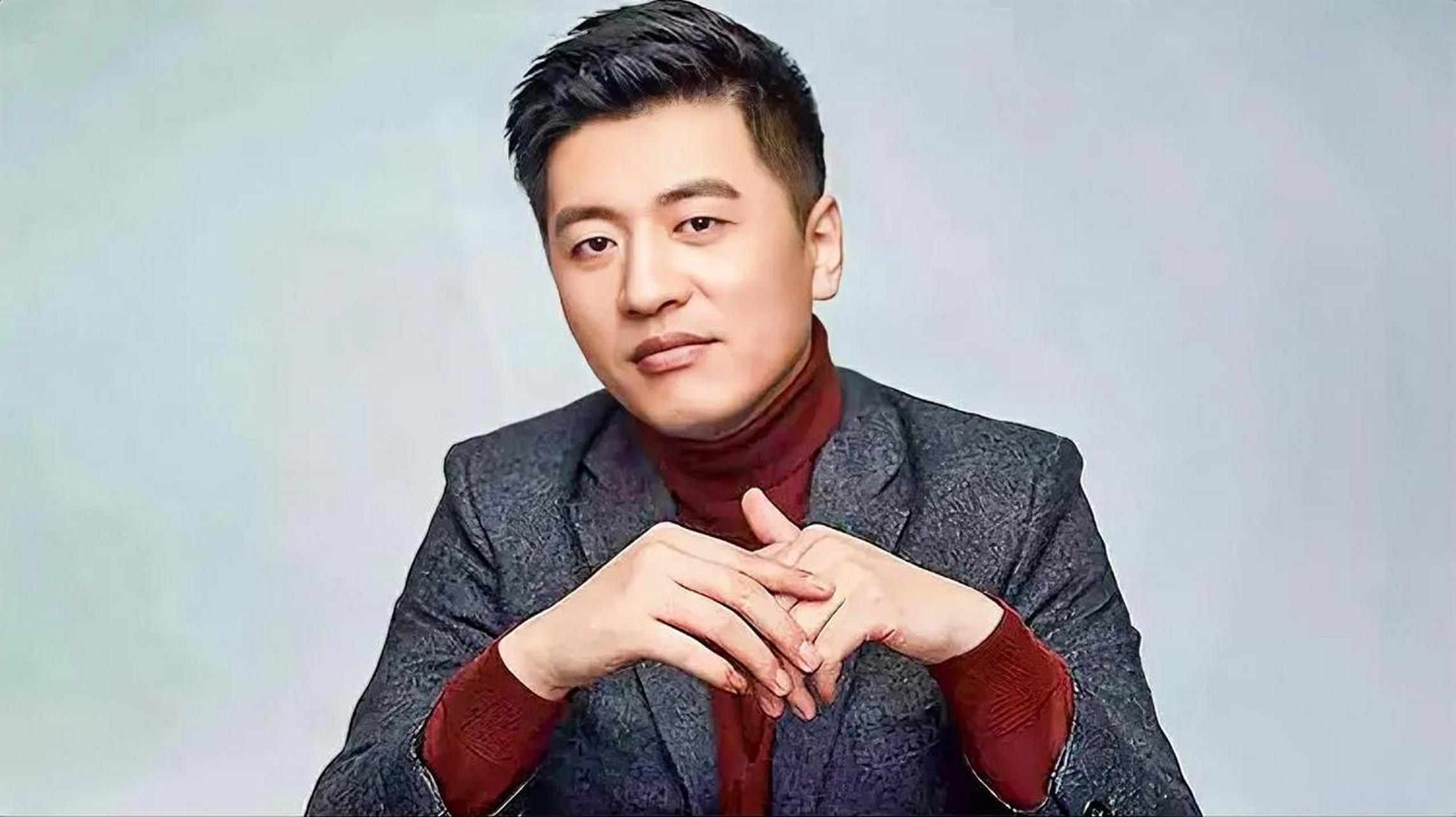 张雪峰说:"普通家庭的孩子,没有关系也没有背景,选择专业首先要考虑的