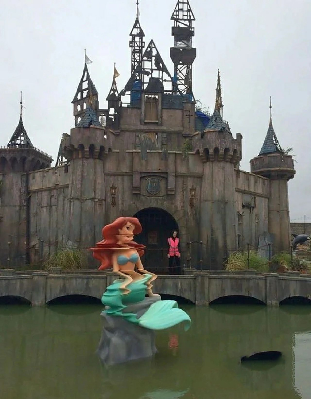 废弃迪士尼图片 废弃迪士尼图片