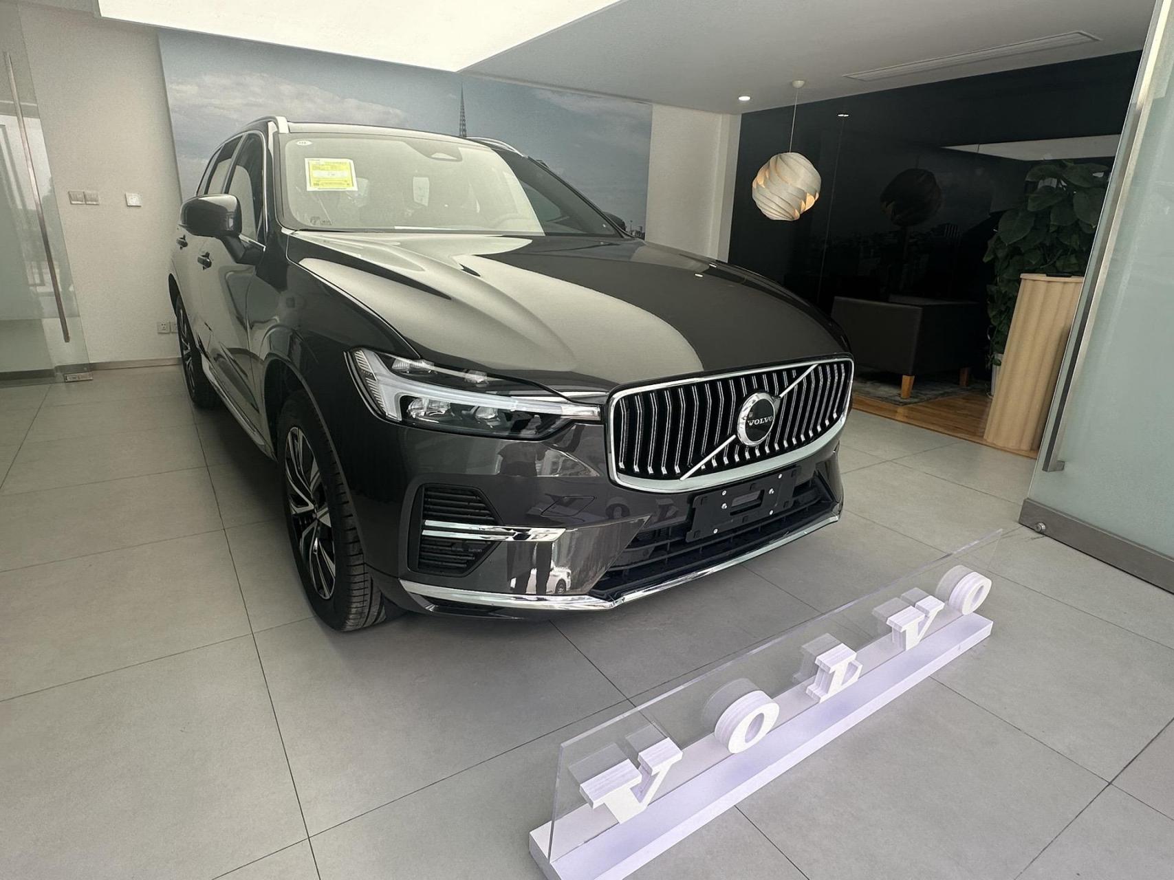 沃尔沃xc902021款谍照图片