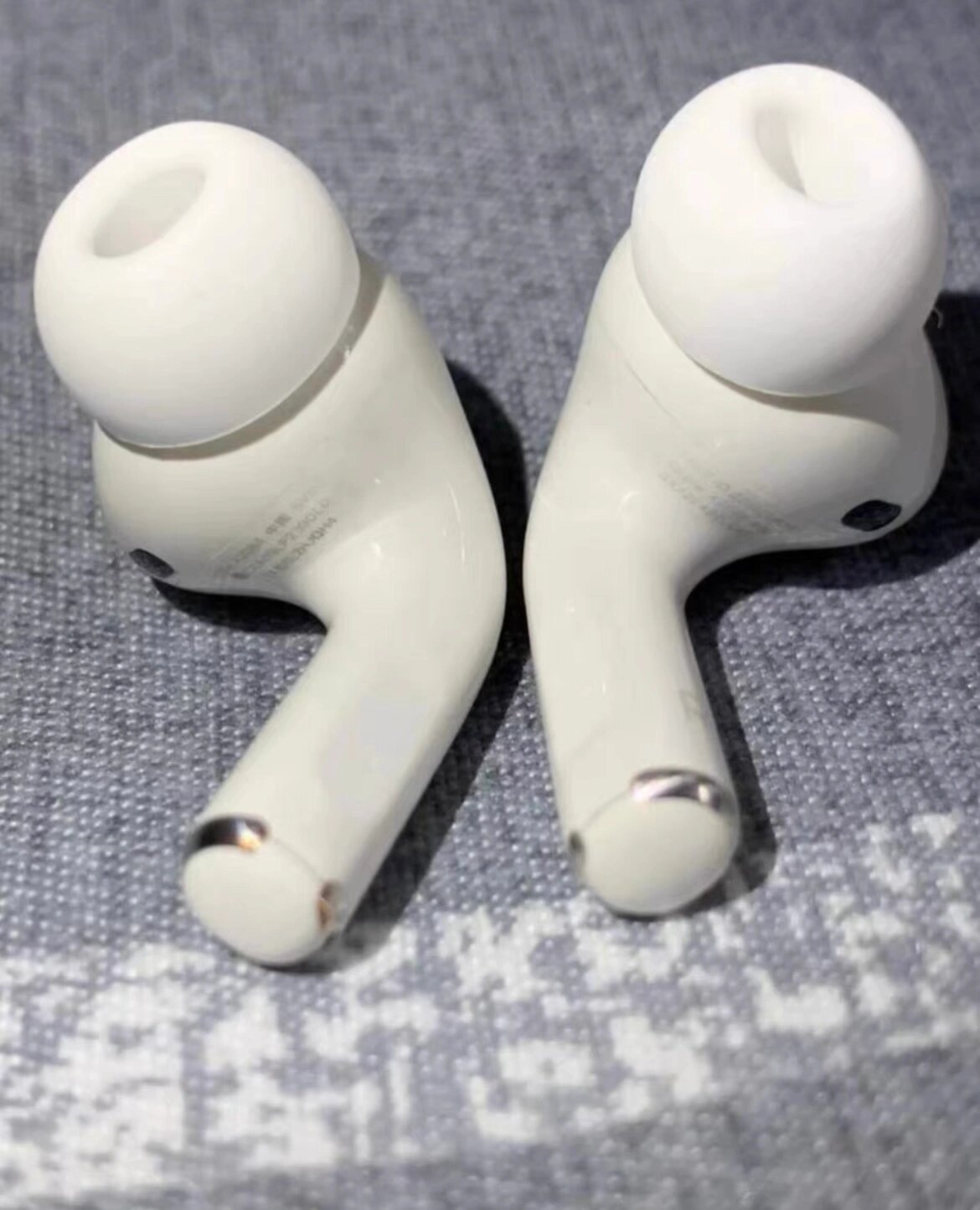 苹果三代耳机airpodspro值得买