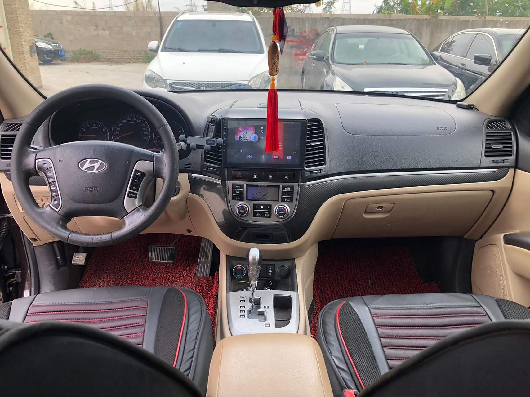 10 年7 月极品现代新胜达自动天窗2.4.7 座.四驱. 极品车况.